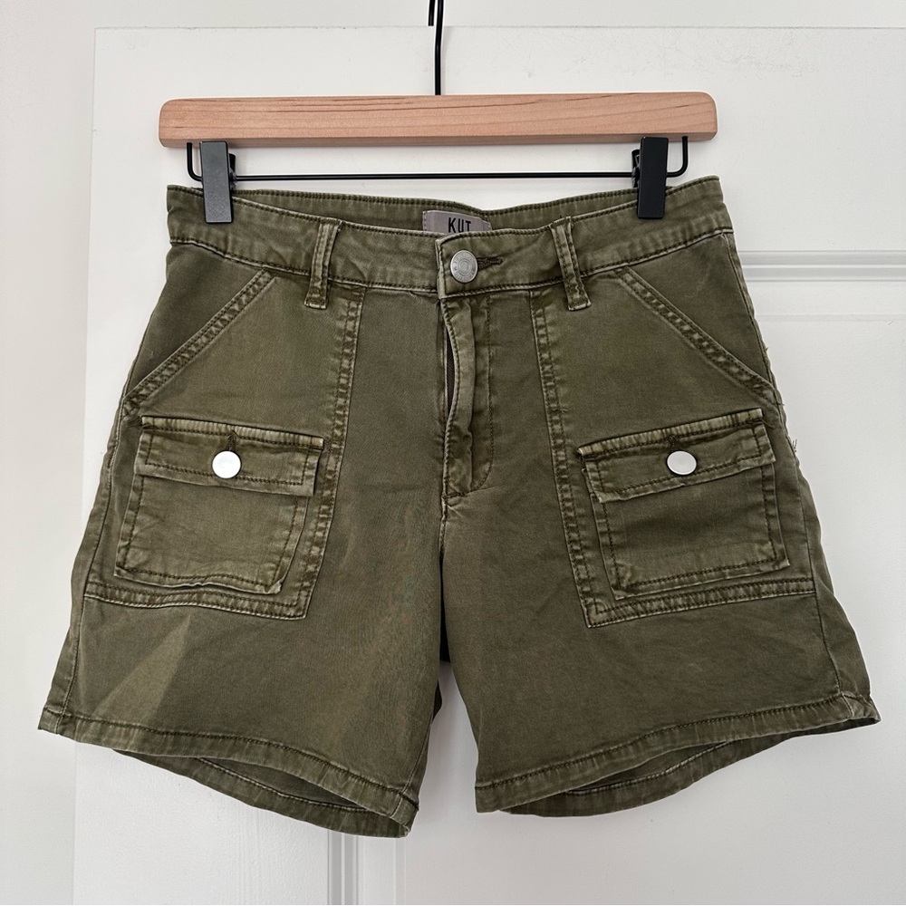 Kut from the Kloth (0) Olive Green Utility Cargo Shorts - 5” Inseam - Picture 2 of 8